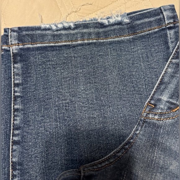 Judy Blue Look at Me Now High Rise Vintage Wash Crop Wide Leg Jeans - Picture 9 of 9